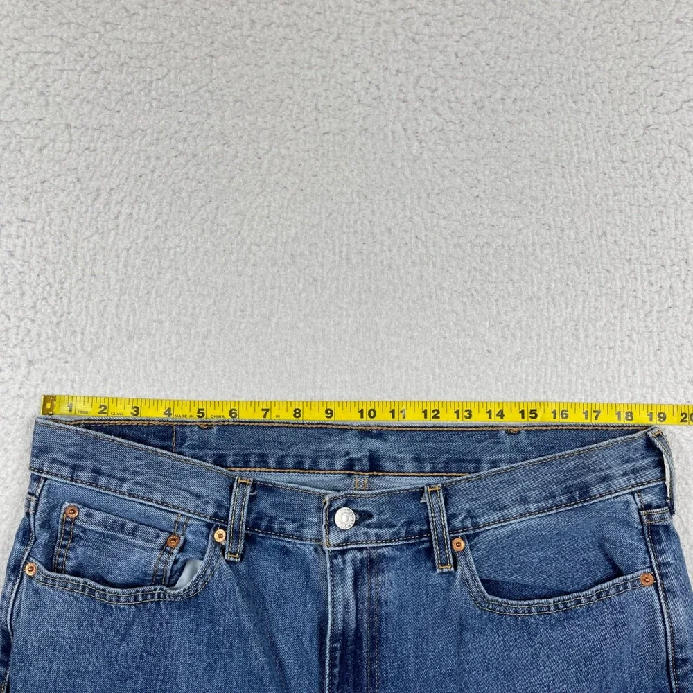 Levis levi 550